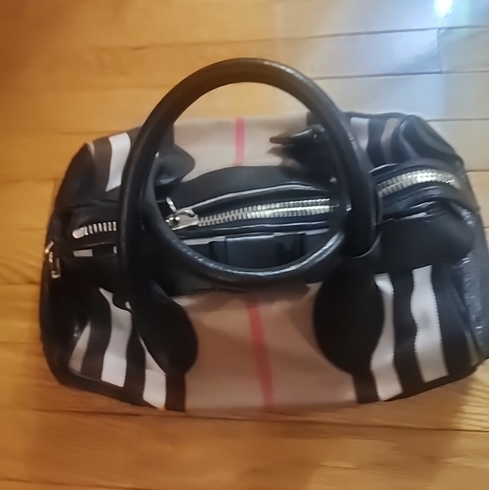 BURBERRY SATCHEL HANDBAG - Picture 1 of 15